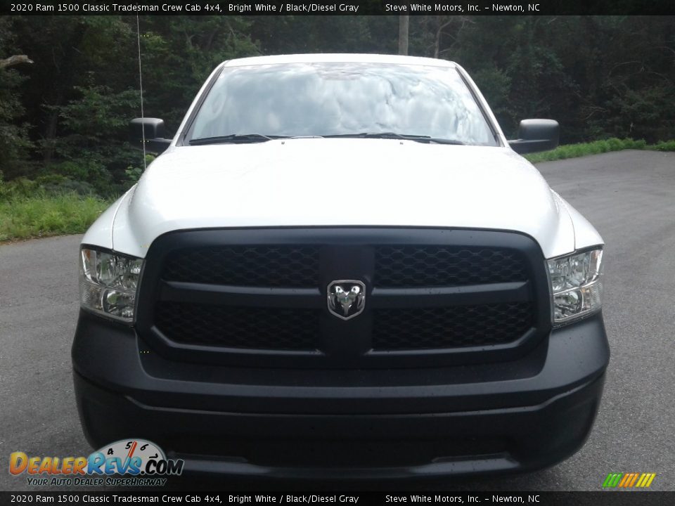 2020 Ram 1500 Classic Tradesman Crew Cab 4x4 Bright White / Black/Diesel Gray Photo #3