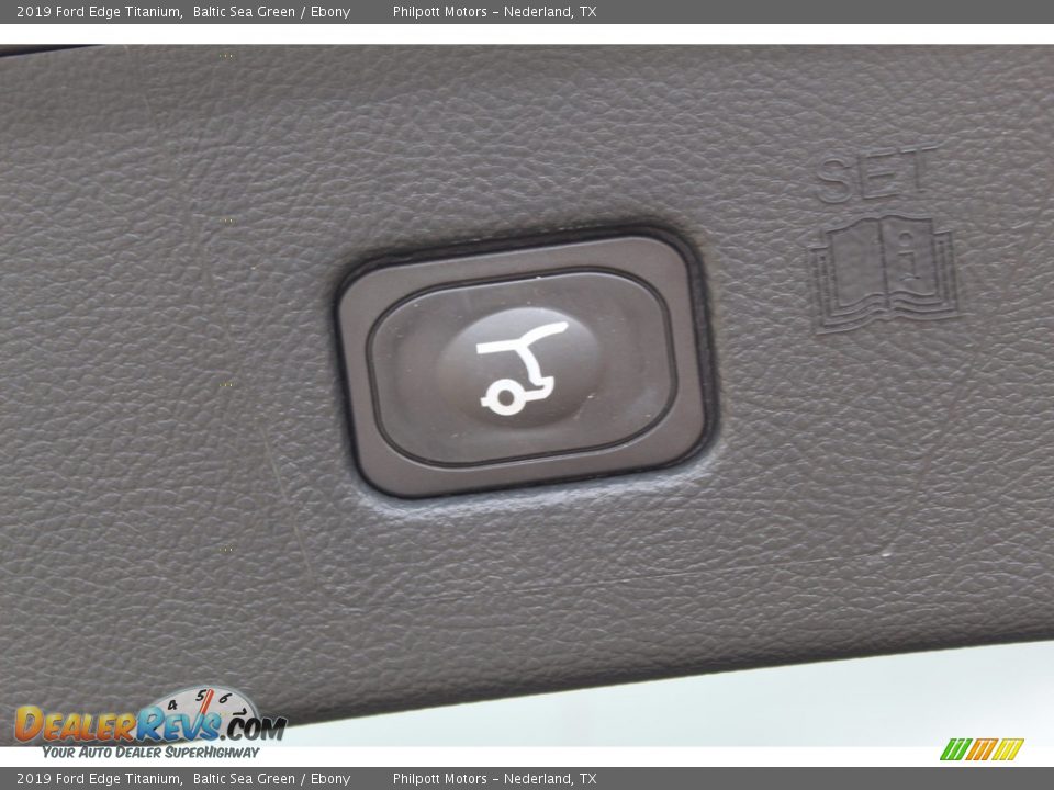 2019 Ford Edge Titanium Baltic Sea Green / Ebony Photo #22