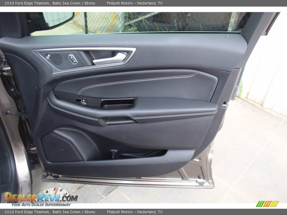 2019 Ford Edge Titanium Baltic Sea Green / Ebony Photo #25