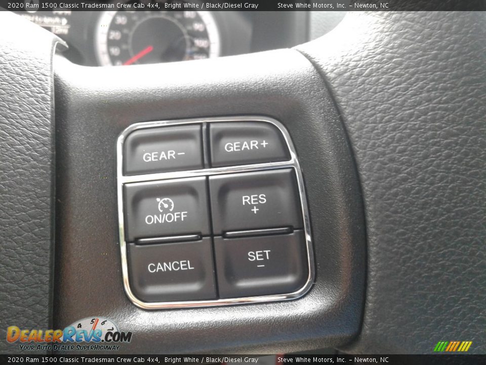 2020 Ram 1500 Classic Tradesman Crew Cab 4x4 Bright White / Black/Diesel Gray Photo #19