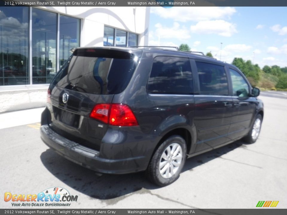 2012 Volkswagen Routan SE Twilight Gray Metallic / Aero Gray Photo #8