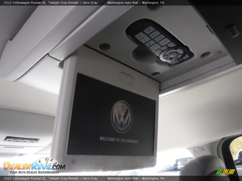 2012 Volkswagen Routan SE Twilight Gray Metallic / Aero Gray Photo #10