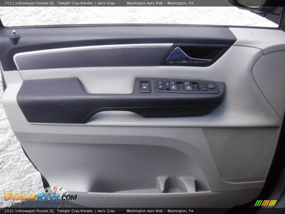 2012 Volkswagen Routan SE Twilight Gray Metallic / Aero Gray Photo #11
