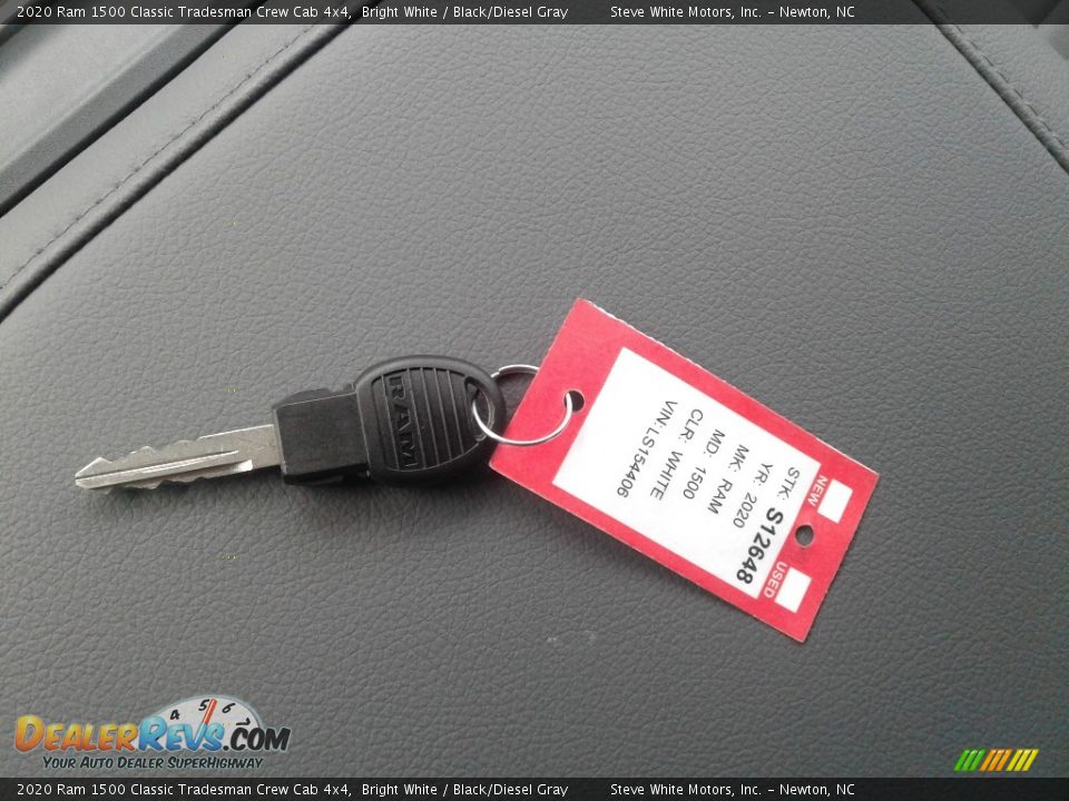 2020 Ram 1500 Classic Tradesman Crew Cab 4x4 Bright White / Black/Diesel Gray Photo #26