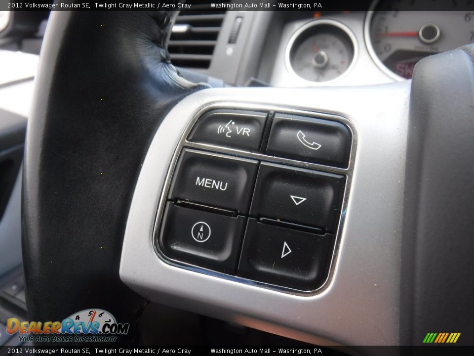 2012 Volkswagen Routan SE Twilight Gray Metallic / Aero Gray Photo #20