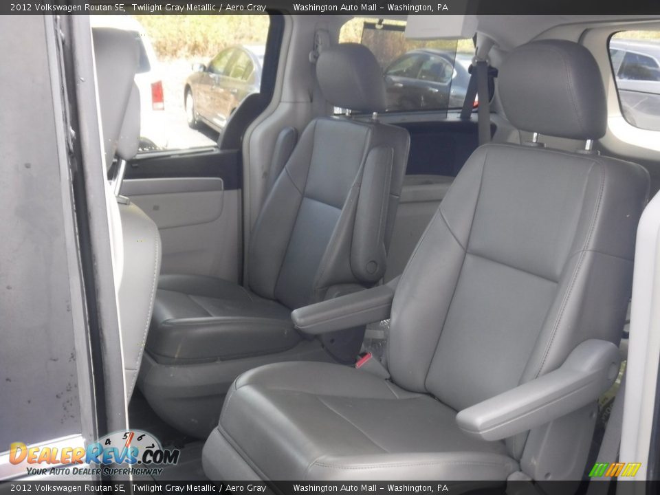 2012 Volkswagen Routan SE Twilight Gray Metallic / Aero Gray Photo #22