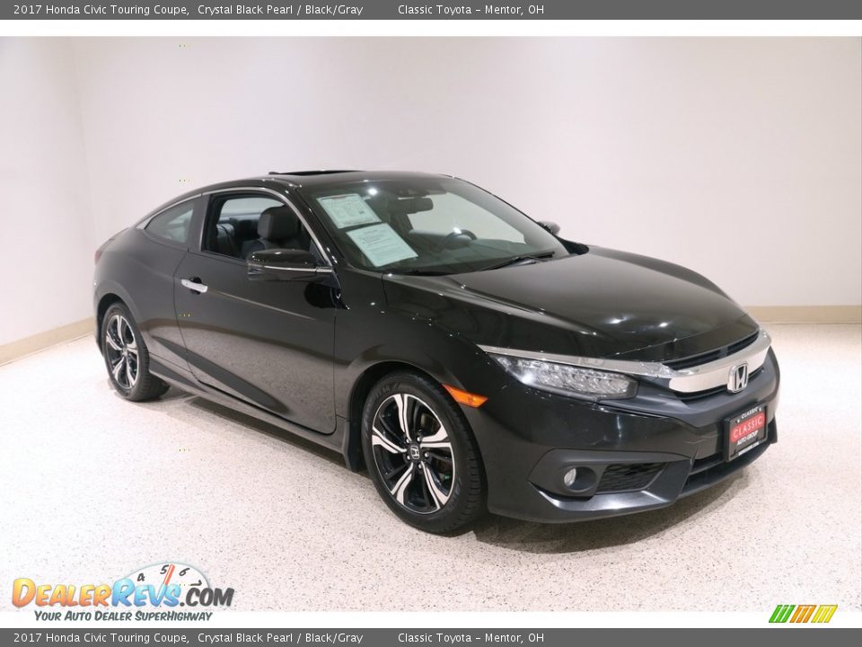 Front 3/4 View of 2017 Honda Civic Touring Coupe Photo #1