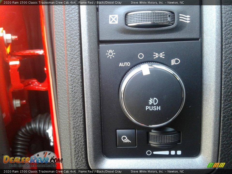 2020 Ram 1500 Classic Tradesman Crew Cab 4x4 Flame Red / Black/Diesel Gray Photo #16