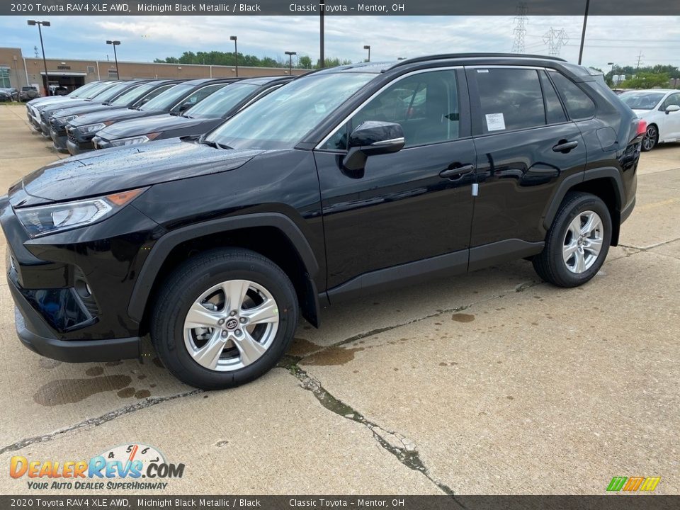 2020 Toyota RAV4 XLE AWD Midnight Black Metallic / Black Photo #1