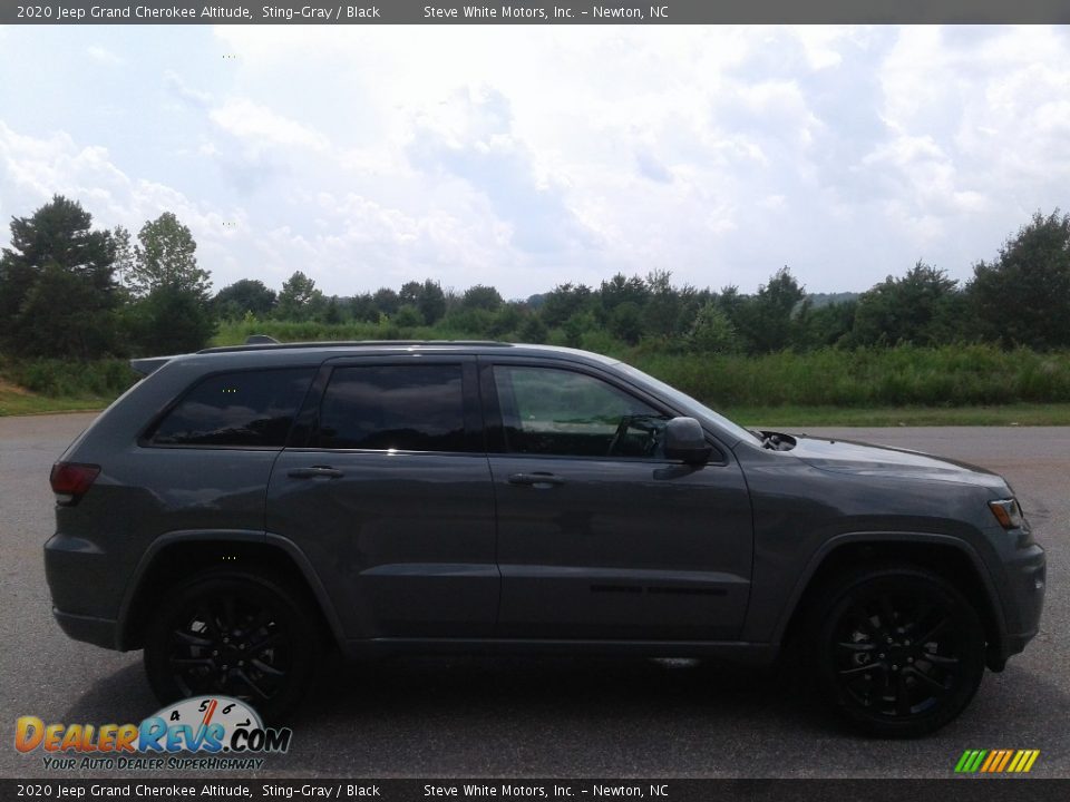 2020 Jeep Grand Cherokee Altitude Sting-Gray / Black Photo #5