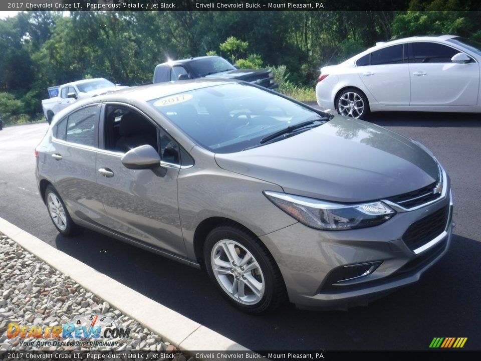 2017 Chevrolet Cruze LT Pepperdust Metallic / Jet Black Photo #5