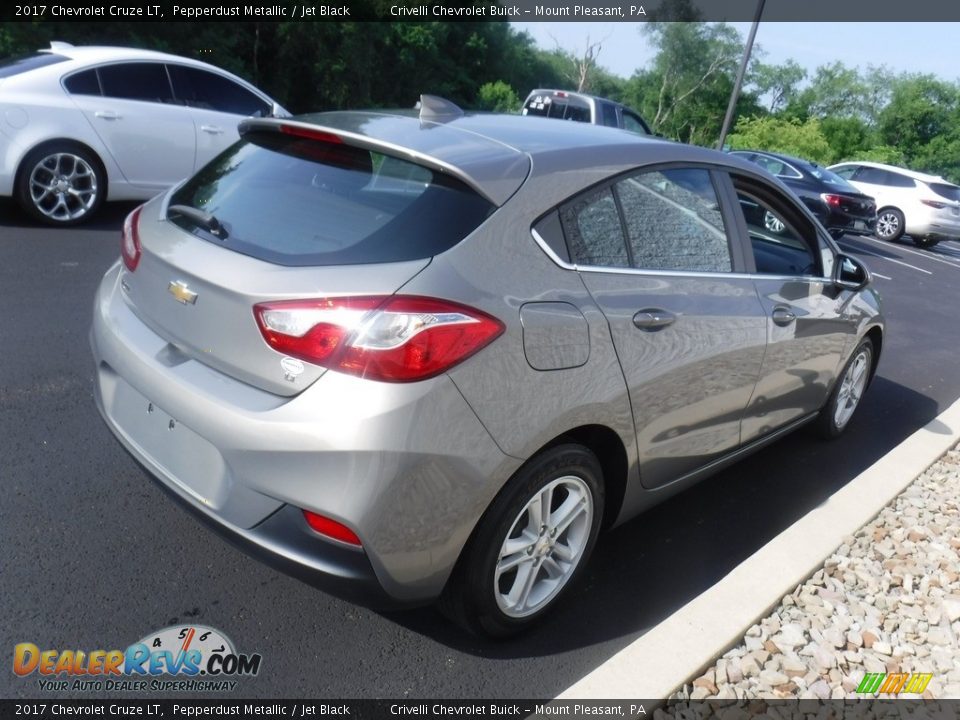2017 Chevrolet Cruze LT Pepperdust Metallic / Jet Black Photo #6