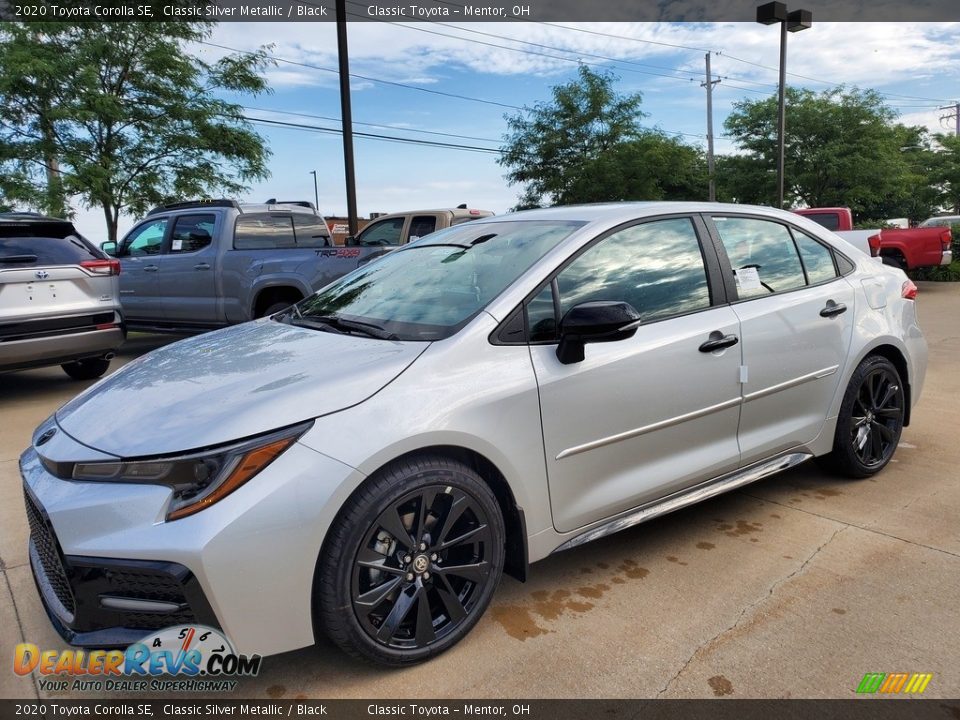 2020 Toyota Corolla SE Classic Silver Metallic / Black Photo #1