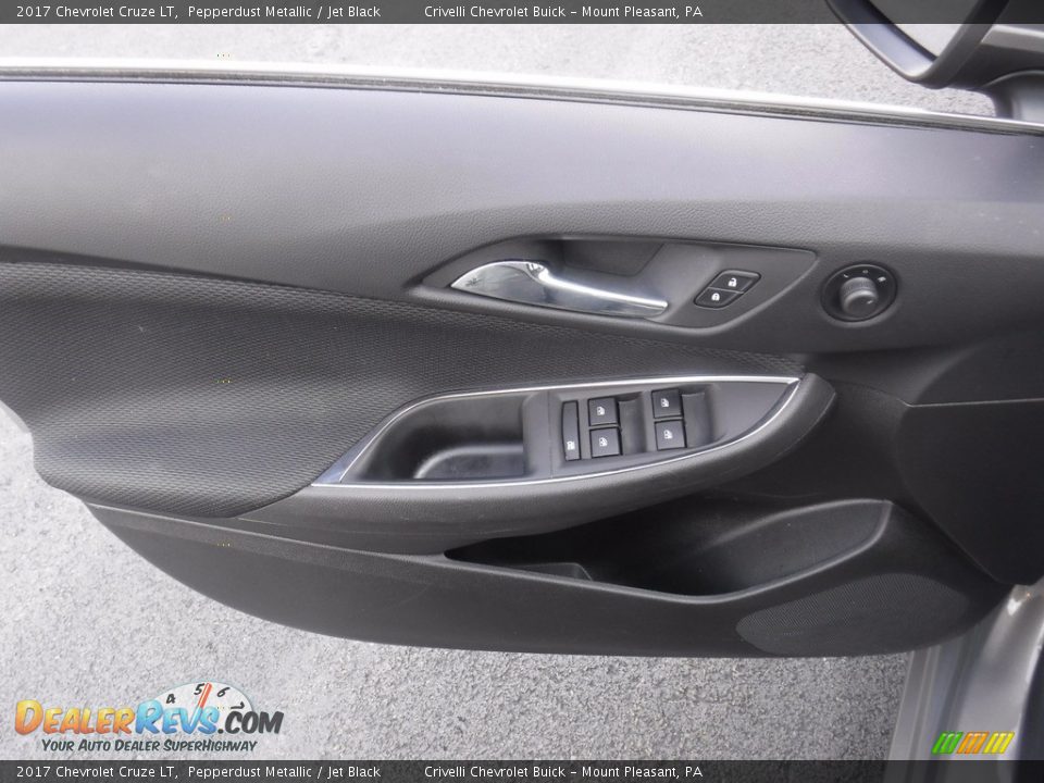 2017 Chevrolet Cruze LT Pepperdust Metallic / Jet Black Photo #11