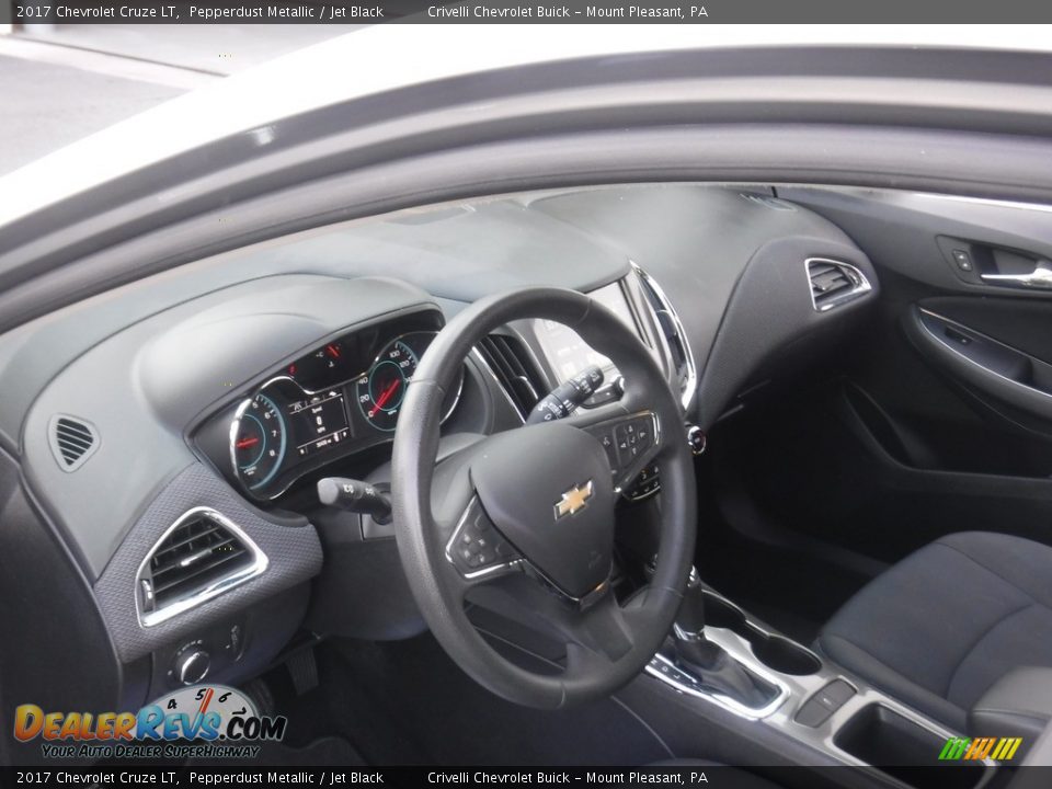 2017 Chevrolet Cruze LT Pepperdust Metallic / Jet Black Photo #12