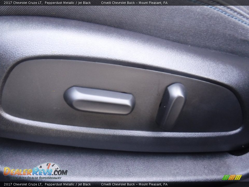 2017 Chevrolet Cruze LT Pepperdust Metallic / Jet Black Photo #14