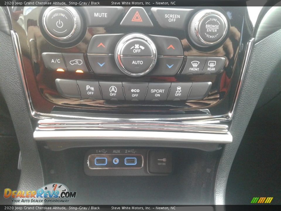 2020 Jeep Grand Cherokee Altitude Sting-Gray / Black Photo #24