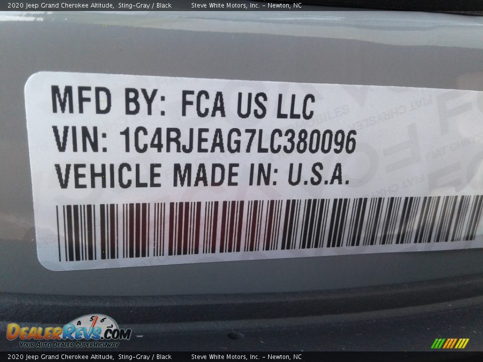 2020 Jeep Grand Cherokee Altitude Sting-Gray / Black Photo #29