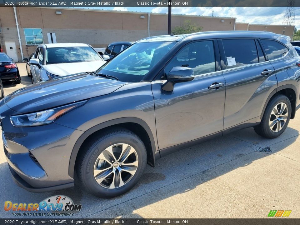 2020 Toyota Highlander XLE AWD Magnetic Gray Metallic / Black Photo #1