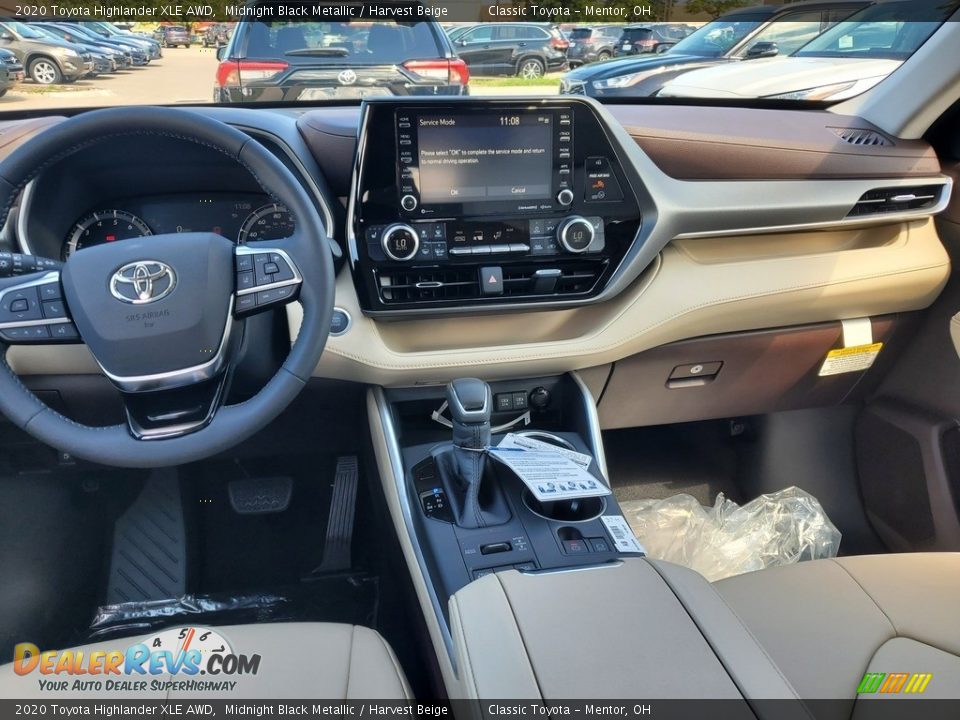 2020 Toyota Highlander XLE AWD Midnight Black Metallic / Harvest Beige Photo #4