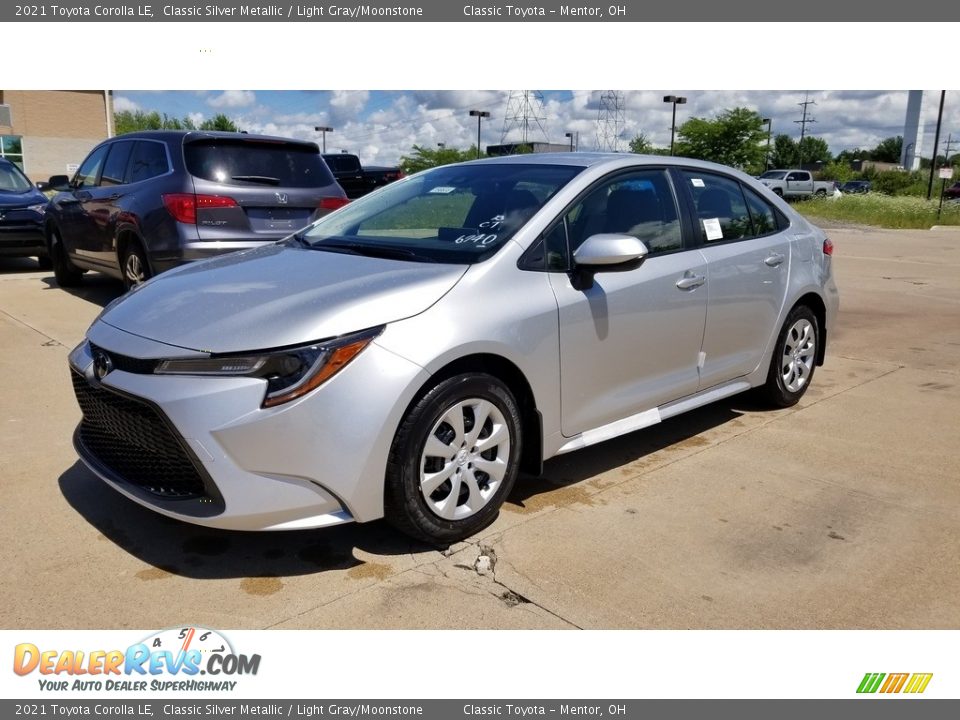 2021 Toyota Corolla LE Classic Silver Metallic / Light Gray/Moonstone Photo #1