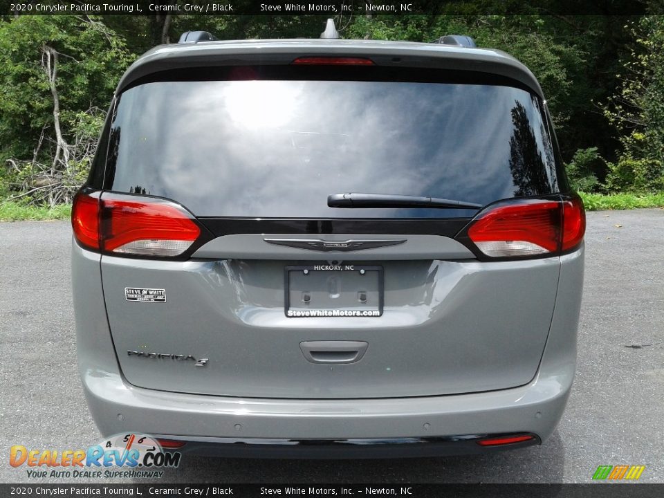 2020 Chrysler Pacifica Touring L Ceramic Grey / Black Photo #8