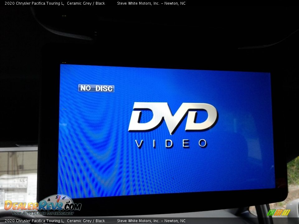 2020 Chrysler Pacifica Touring L Ceramic Grey / Black Photo #15