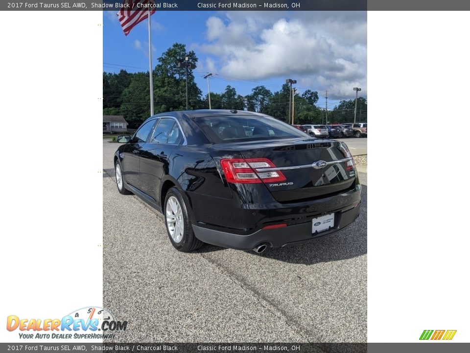 2017 Ford Taurus SEL AWD Shadow Black / Charcoal Black Photo #11