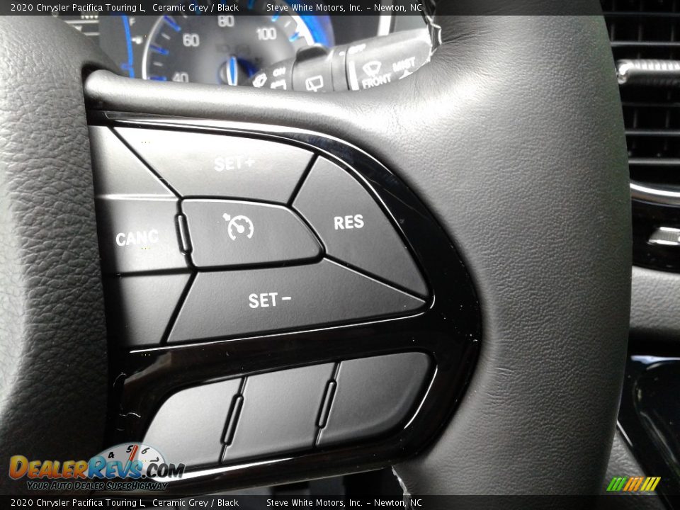 2020 Chrysler Pacifica Touring L Ceramic Grey / Black Photo #22