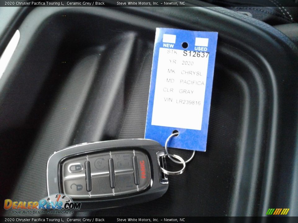 2020 Chrysler Pacifica Touring L Ceramic Grey / Black Photo #35