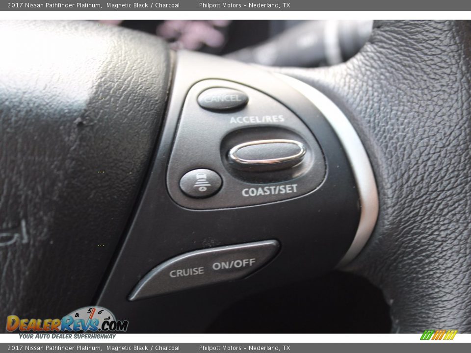 2017 Nissan Pathfinder Platinum Magnetic Black / Charcoal Photo #12