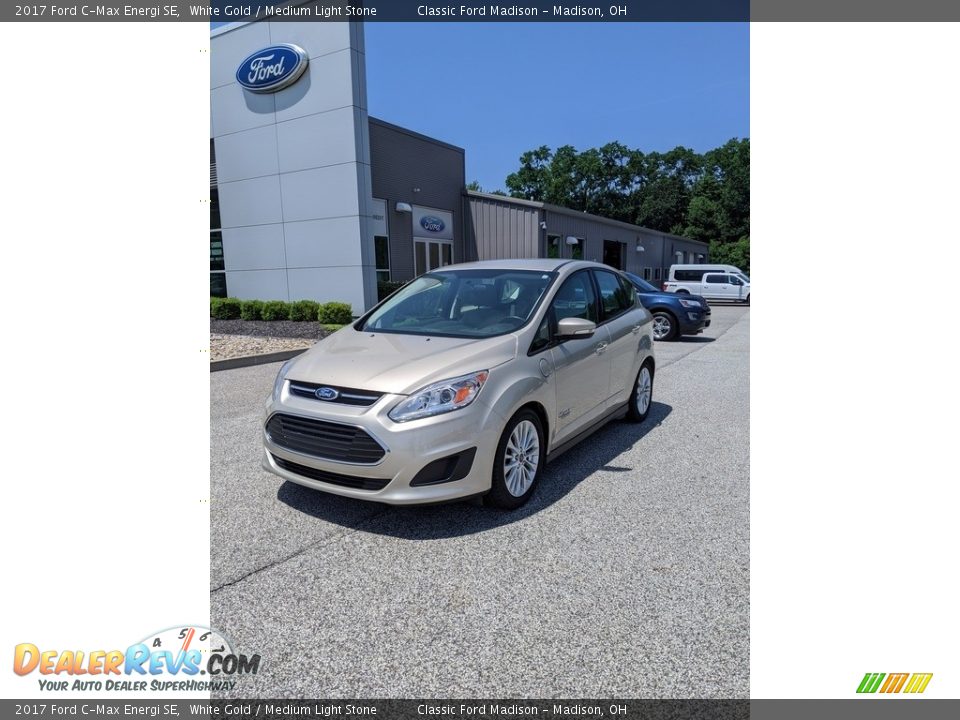 Front 3/4 View of 2017 Ford C-Max Energi SE Photo #1