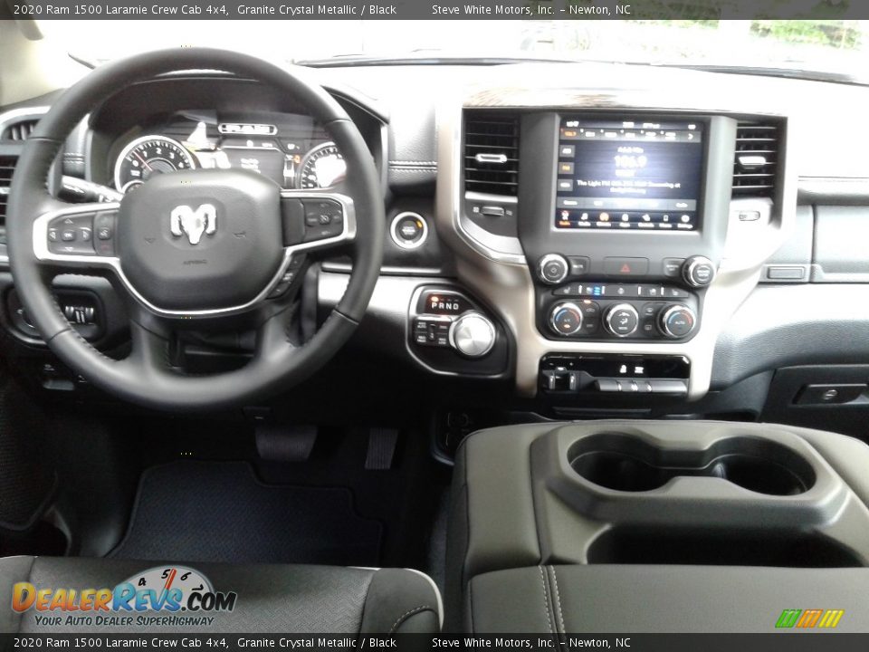 2020 Ram 1500 Laramie Crew Cab 4x4 Granite Crystal Metallic / Black Photo #17