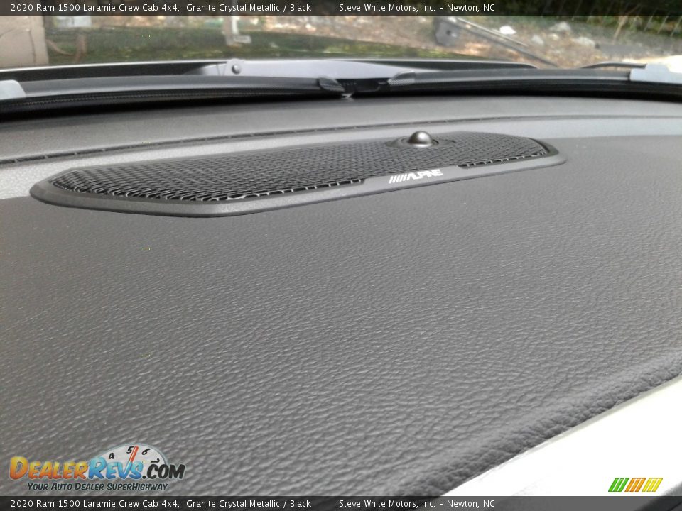 2020 Ram 1500 Laramie Crew Cab 4x4 Granite Crystal Metallic / Black Photo #22