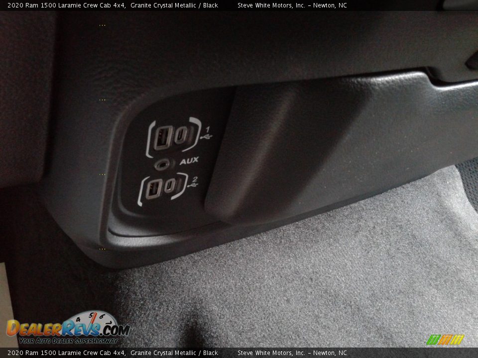 2020 Ram 1500 Laramie Crew Cab 4x4 Granite Crystal Metallic / Black Photo #27