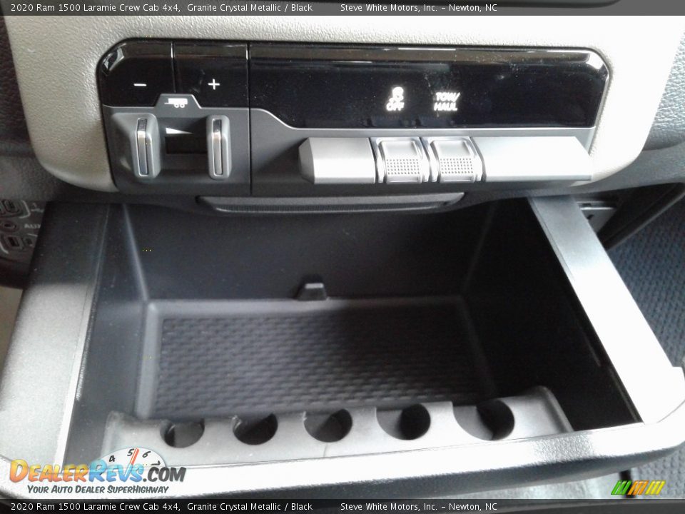 2020 Ram 1500 Laramie Crew Cab 4x4 Granite Crystal Metallic / Black Photo #28