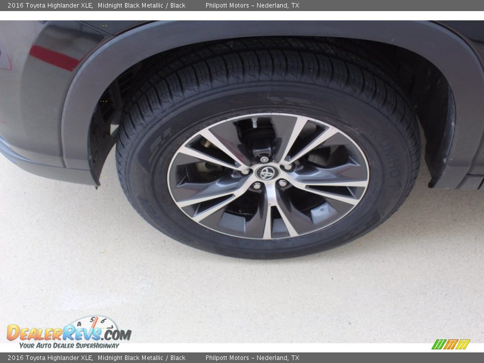 2016 Toyota Highlander XLE Midnight Black Metallic / Black Photo #5