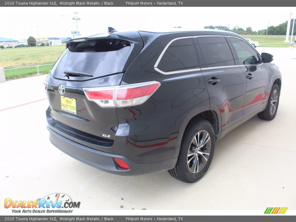 2016 Toyota Highlander XLE Midnight Black Metallic / Black Photo #8