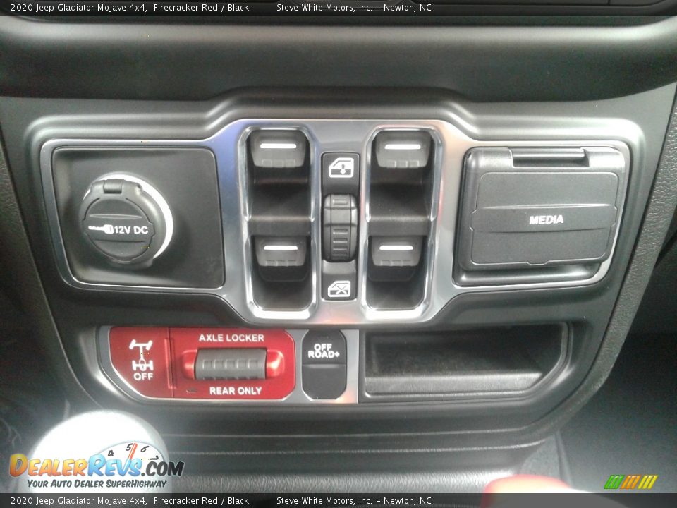 2020 Jeep Gladiator Mojave 4x4 Firecracker Red / Black Photo #22