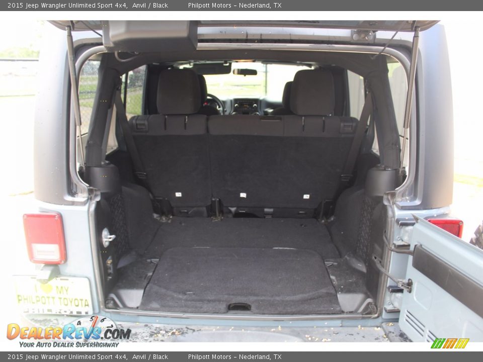 2015 Jeep Wrangler Unlimited Sport 4x4 Anvil / Black Photo #21