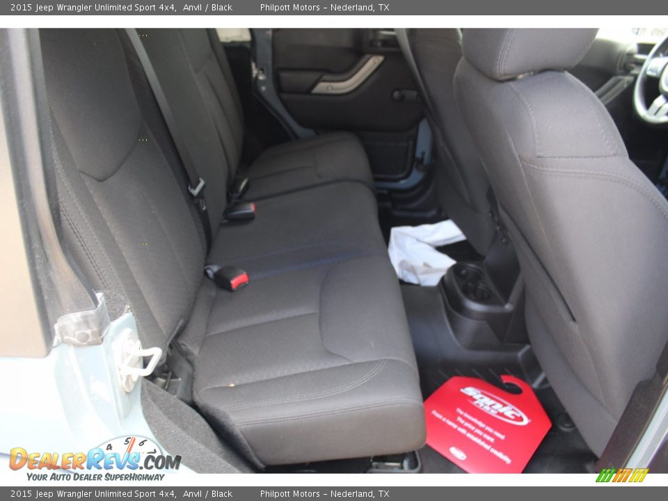 2015 Jeep Wrangler Unlimited Sport 4x4 Anvil / Black Photo #23