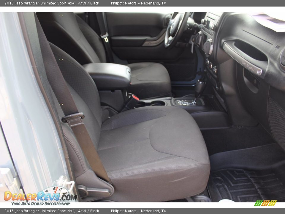 2015 Jeep Wrangler Unlimited Sport 4x4 Anvil / Black Photo #25