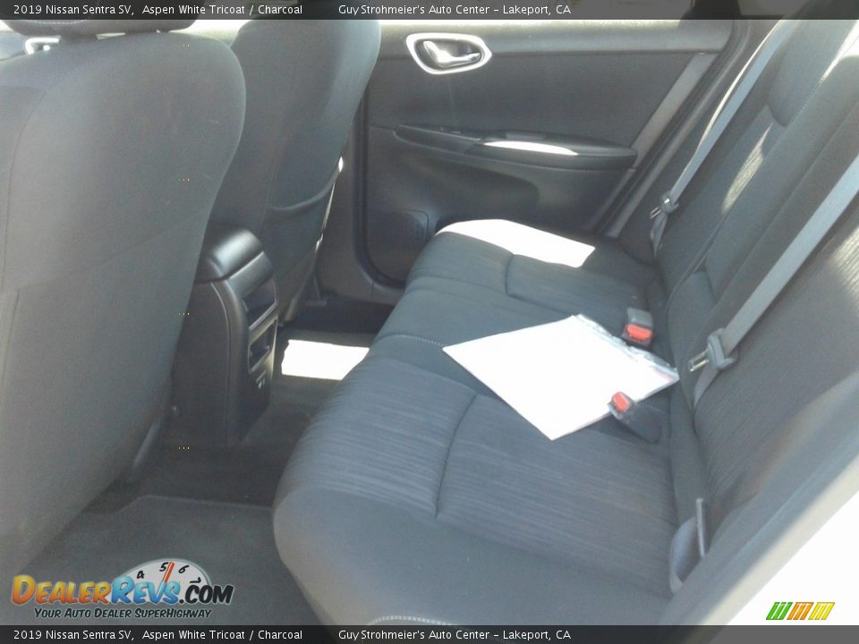 2019 Nissan Sentra SV Aspen White Tricoat / Charcoal Photo #4