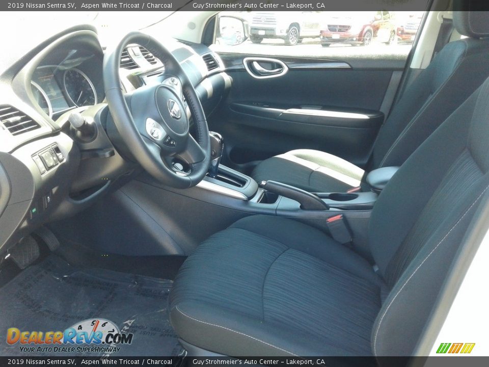 2019 Nissan Sentra SV Aspen White Tricoat / Charcoal Photo #9