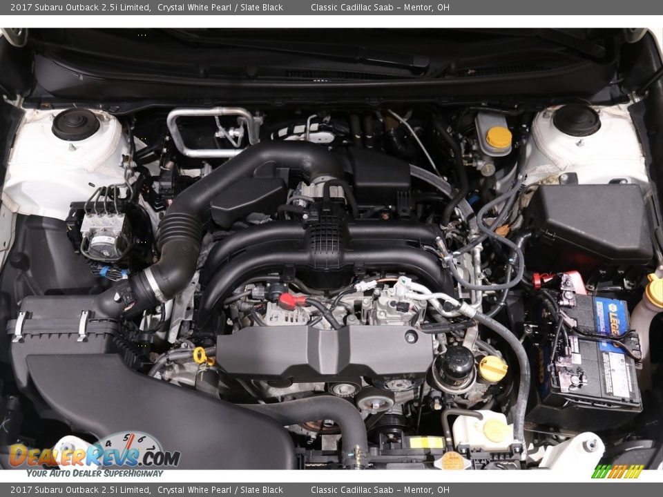 2017 Subaru Outback 2.5i Limited Crystal White Pearl / Slate Black Photo #18