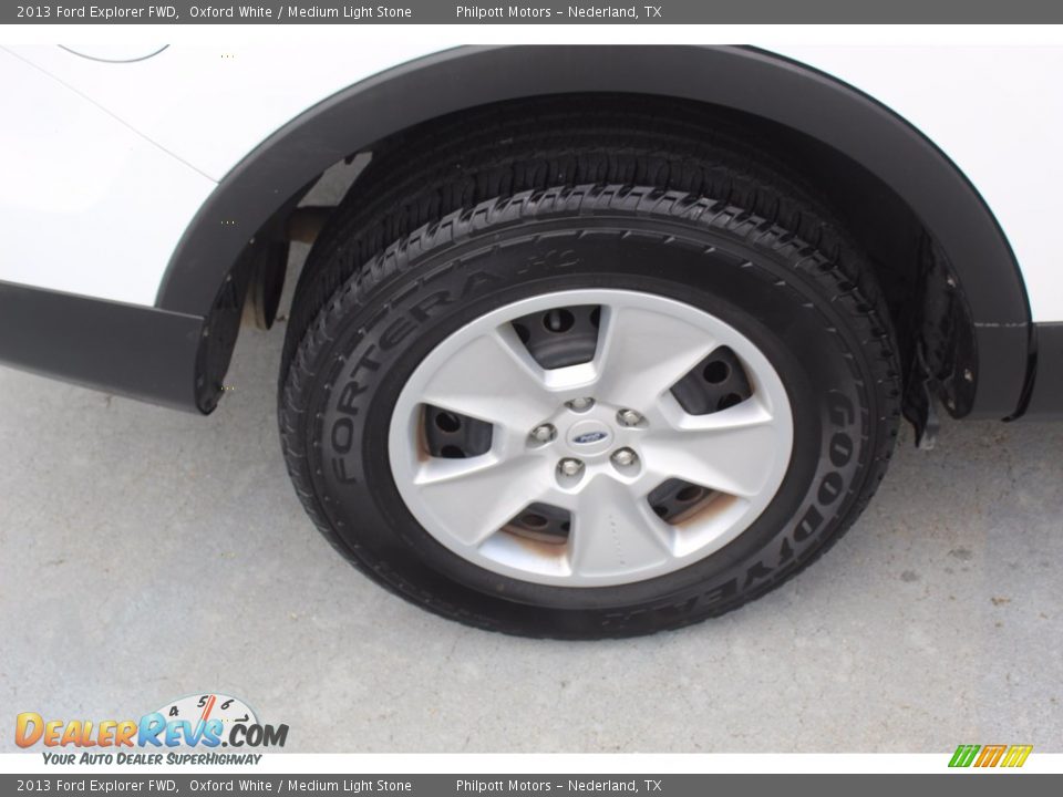 2013 Ford Explorer FWD Oxford White / Medium Light Stone Photo #11