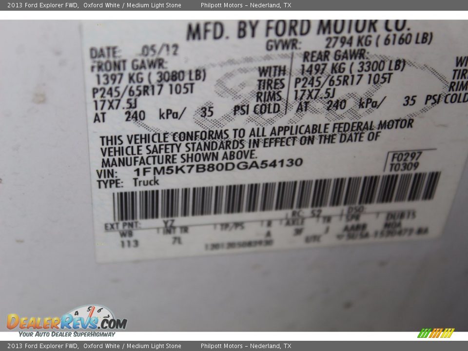 2013 Ford Explorer FWD Oxford White / Medium Light Stone Photo #32