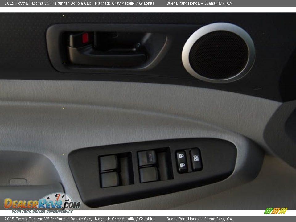 2015 Toyota Tacoma V6 PreRunner Double Cab Magnetic Gray Metallic / Graphite Photo #25