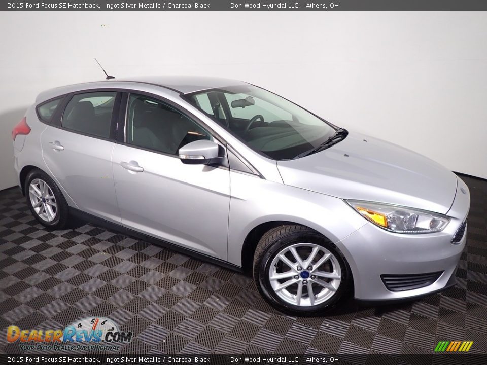 2015 Ford Focus SE Hatchback Ingot Silver Metallic / Charcoal Black Photo #2