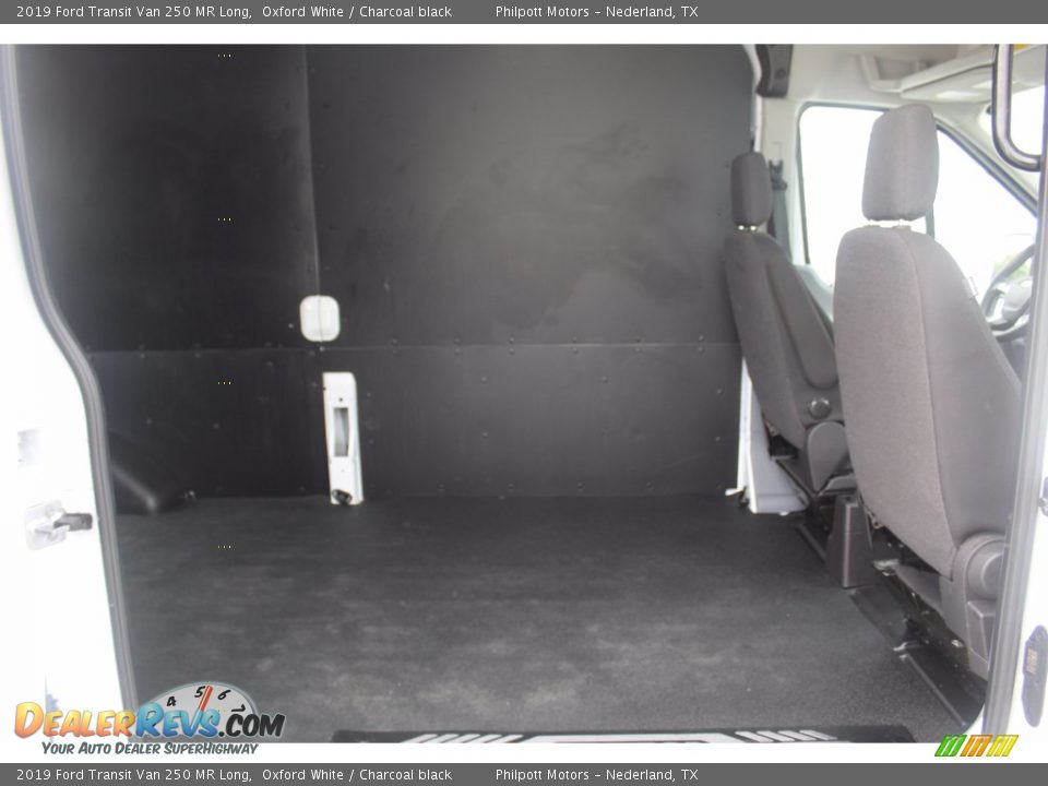 2019 Ford Transit Van 250 MR Long Oxford White / Charcoal black Photo #27